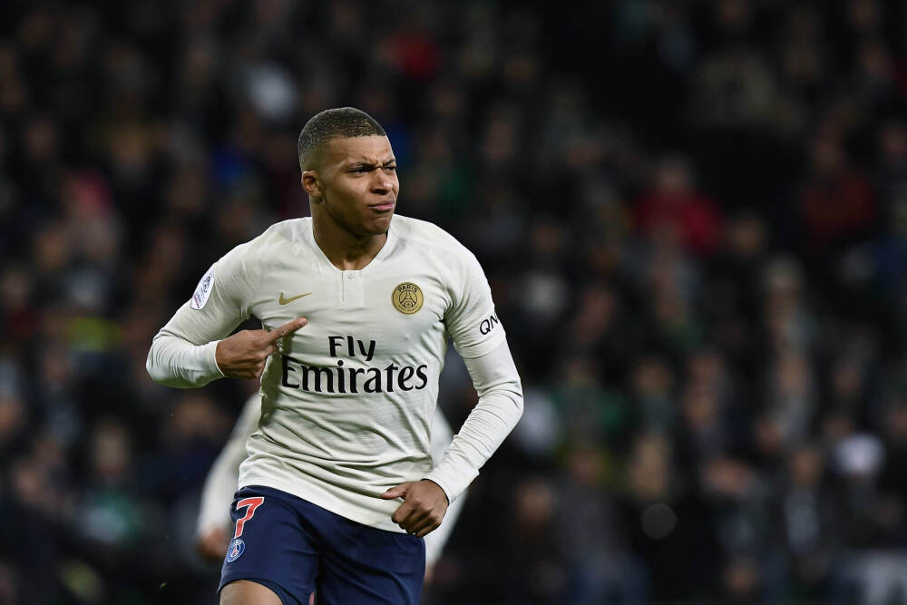 新核潜艇身份成谜